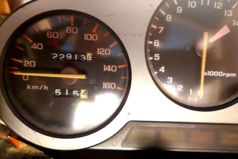 売ります！50000円。VTZ250 カギ、書類あり 後輩が…（写真3）