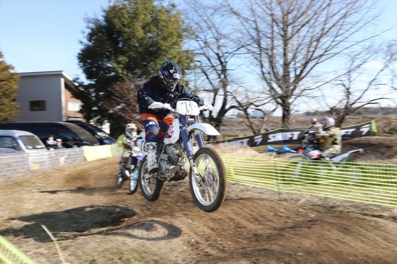 #OVERALL11 AJ 市販車:2st/126cc ～ …（写真2）